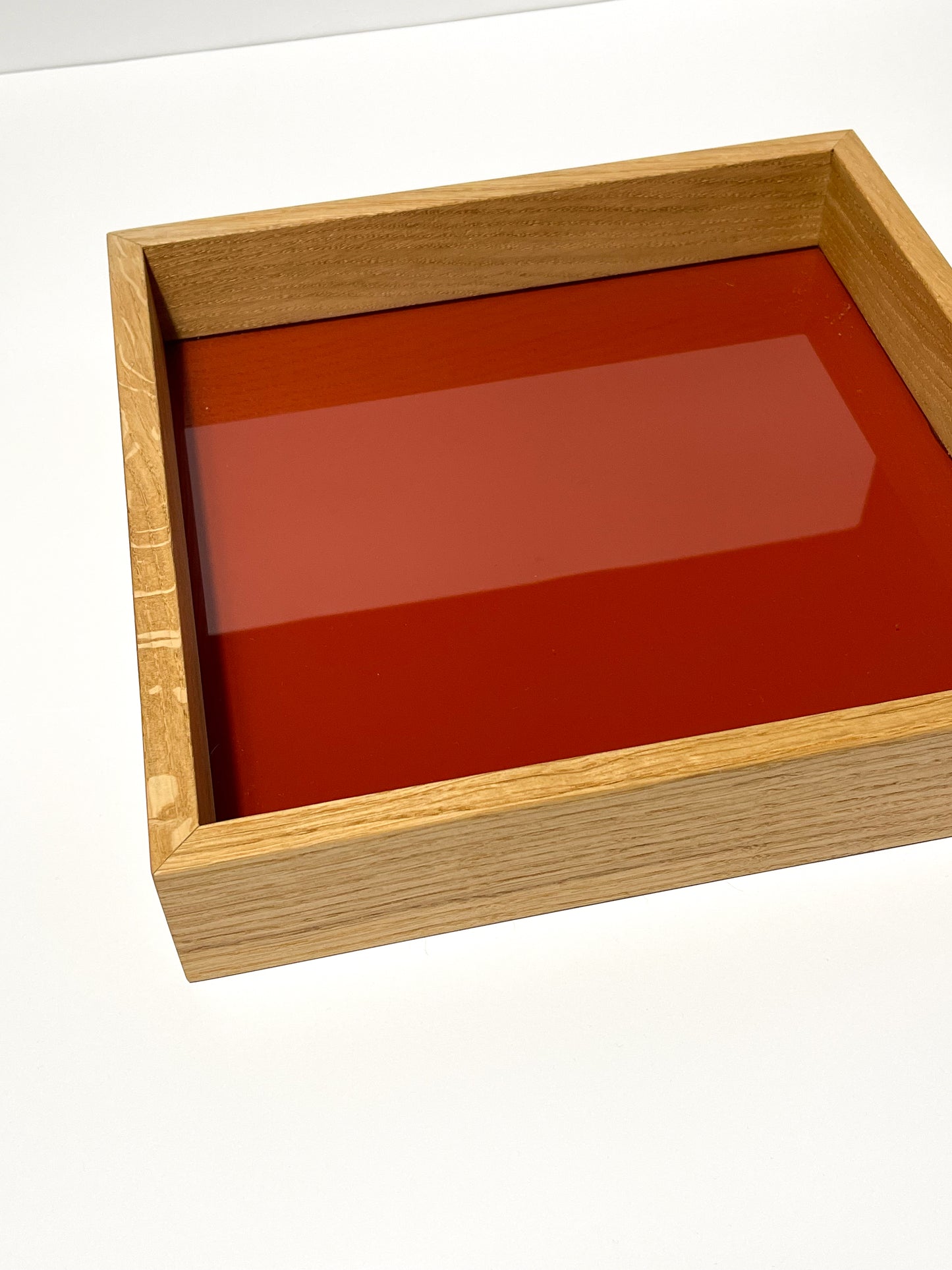 Tablett Solitüde - Eiche - Glas Rot