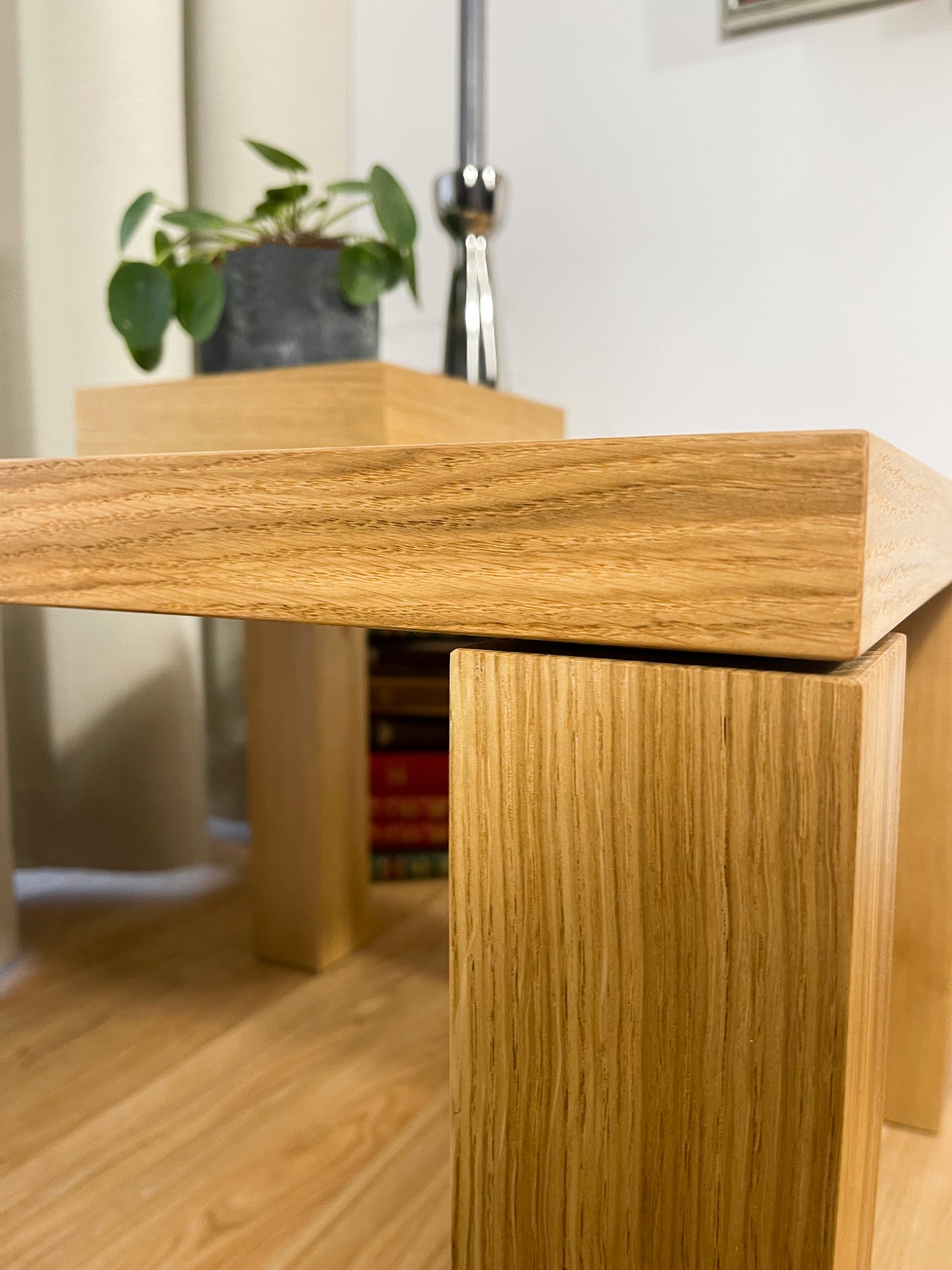 Side table Arnis - natural oiled oak