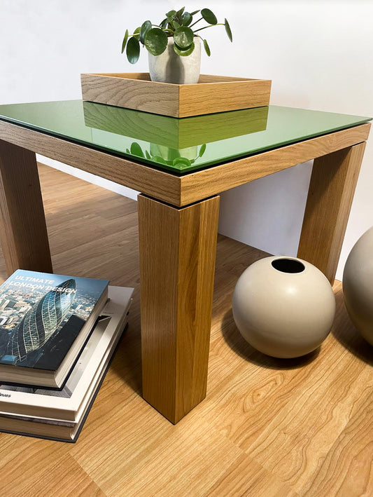 Side table Arnis - oak oiled with green glass top